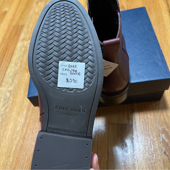 COLE HAAN BOOTS - Picture 5 of 10